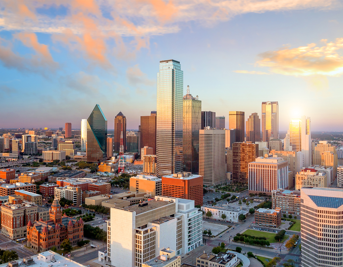 Dallas, TX city skyline